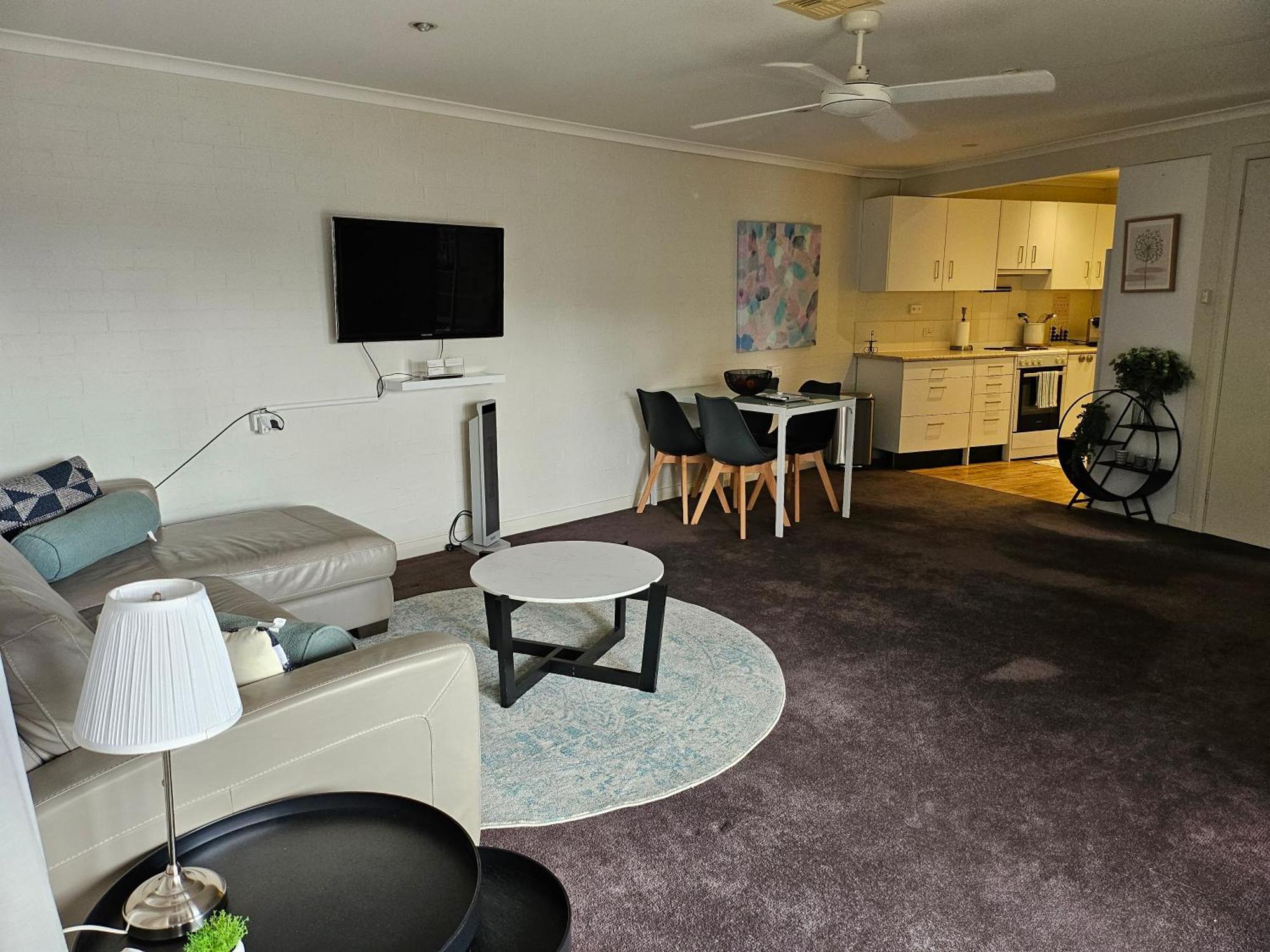 Guest Suite In Duffy Weston Creek Exteriér fotografie
